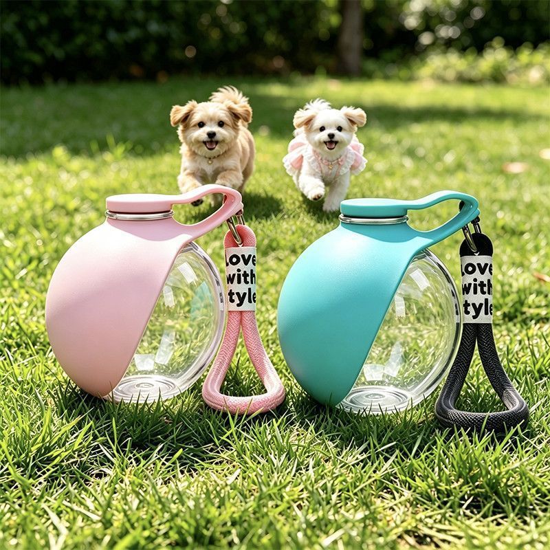 Portable pet water bottle, hanging spherical foldable water fountain for outdoor dogs.